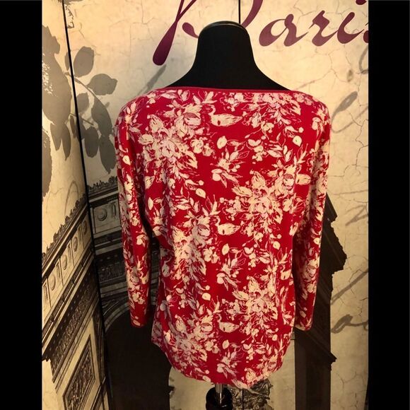 Beautiful shirt by St Johns Bay in size large - Picture 2 of 3